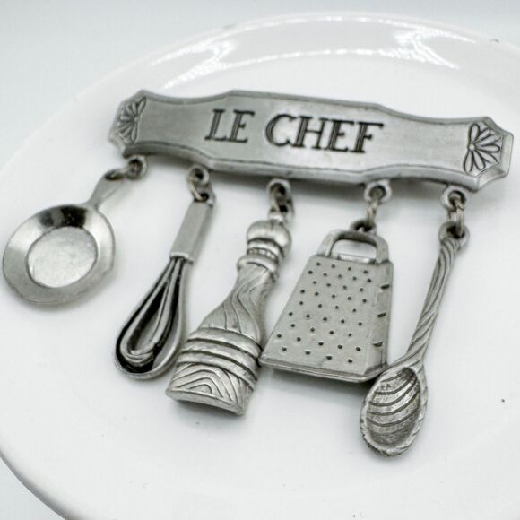 Signed JJ Pewter Le Chef Kitchen Utensil Dangle Brooch Vintage Cook Wisk Pan - Picture 4 of 8